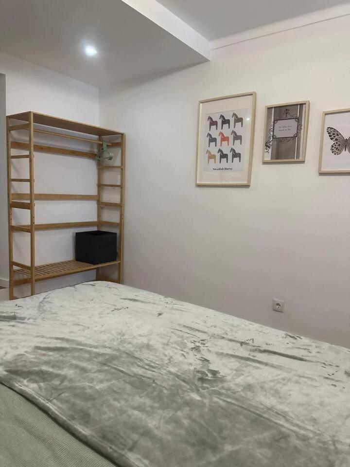 Stylish Renovated Apartment In Chiado Lizbona Zewnętrze zdjęcie