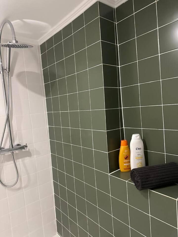Stylish Renovated Apartment In Chiado Lizbona Zewnętrze zdjęcie